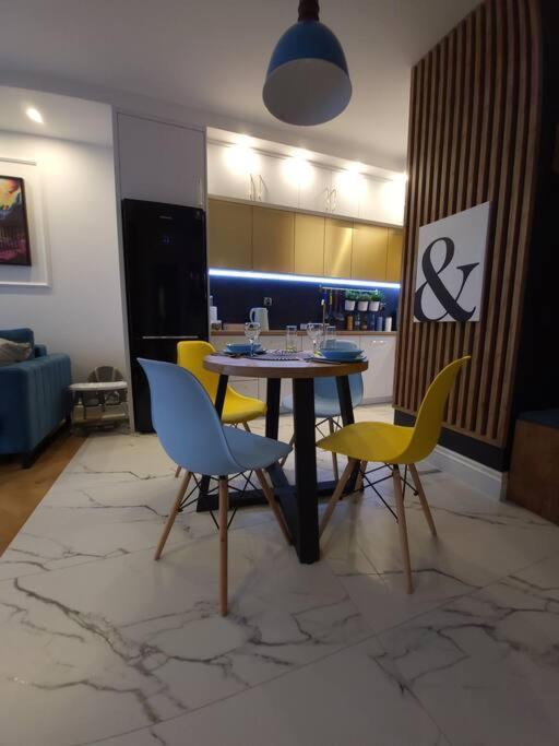 Apartament Rainbow Apartment Бялисток Екстериор снимка