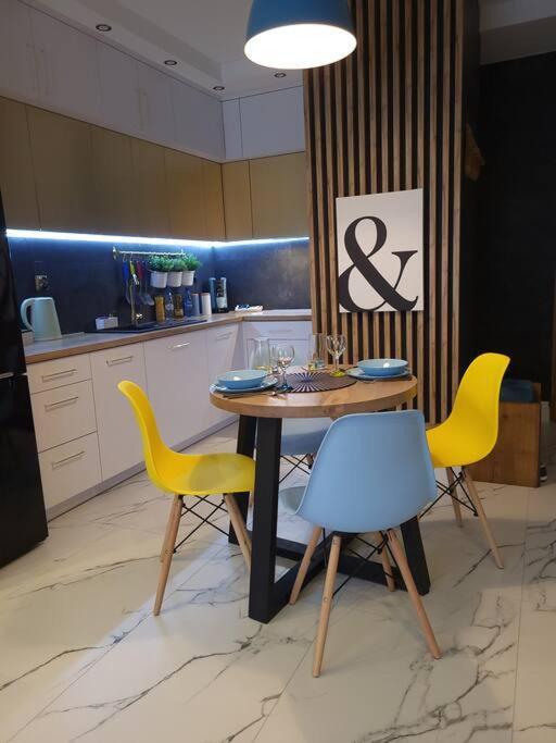 Apartament Rainbow Apartment Бялисток Екстериор снимка